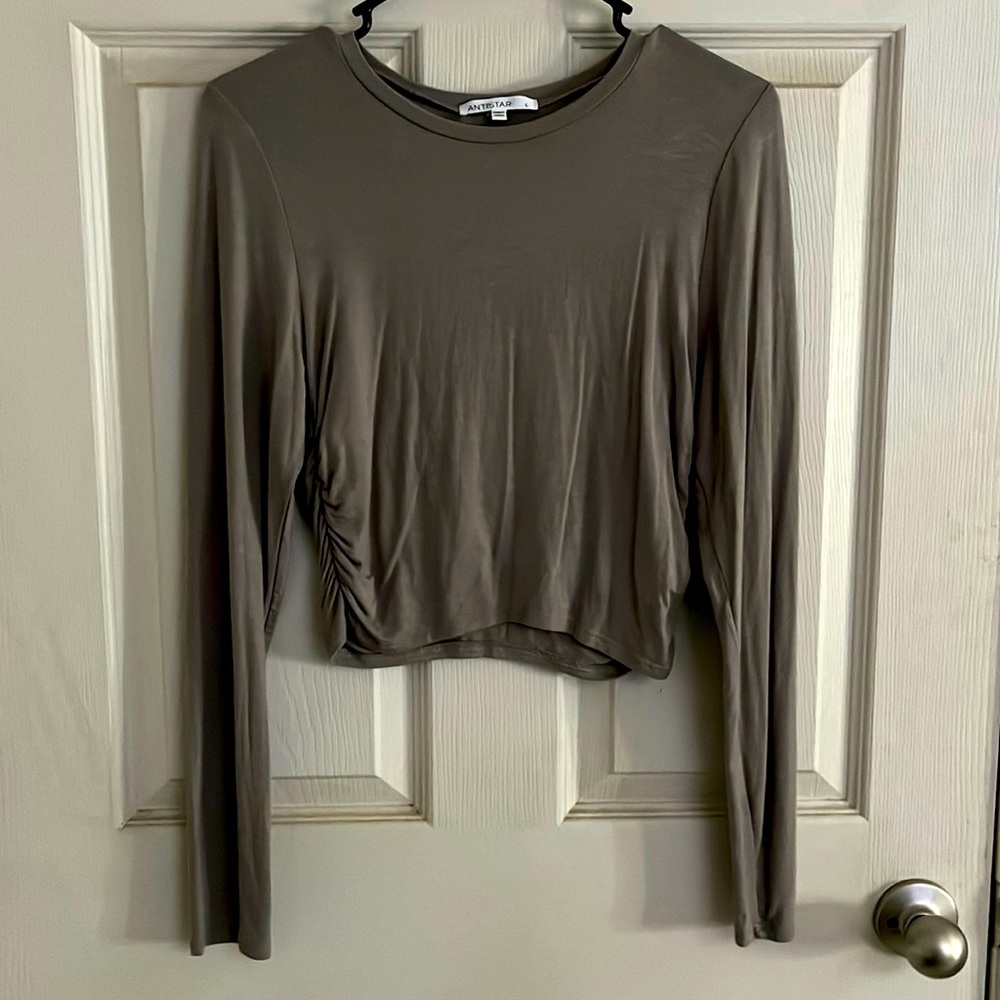scrunch side long sleeve
